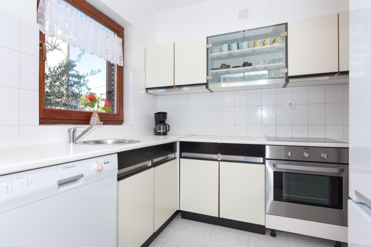 Adora Apartment Krk Town Luaran gambar
